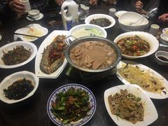 -刘胖子家常菜·蹄花焖藕(中央花园店)