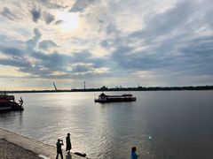 -人民防洪胜利纪念塔