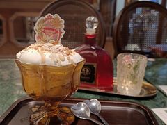 -秘密旅行Bonjour(黑金冠 江南西店)