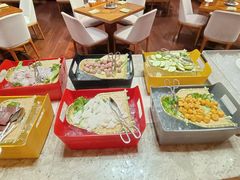 -昆明华邑酒店-鲜艳全日餐厅