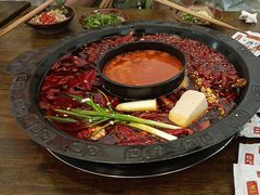-黄潇洒老火锅(九眼桥宏济巷店)