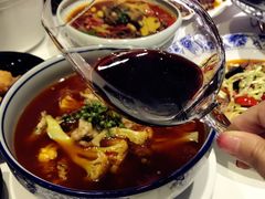 -铜锣湾·有麝自然香(渝北财富中心店)