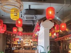 -头上红煨盐鸡乡村食府