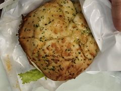 经典蜜汁炭烤风味牛堡-必胜客(华南摩尔店)