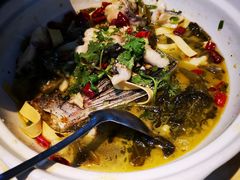 -魏铭鱼头捞饭(晋阳路店)