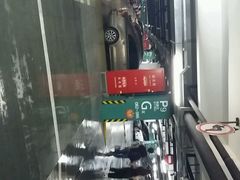 android_upload_pic-虹桥火车站-停车场