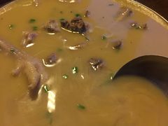 -临江餐馆二楼美食部落