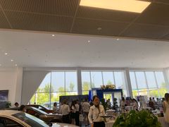 -上海冠松华奥奥迪4S店(张江店)
