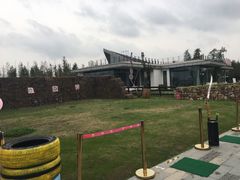 -田园东方蜜桃村的田野营地
