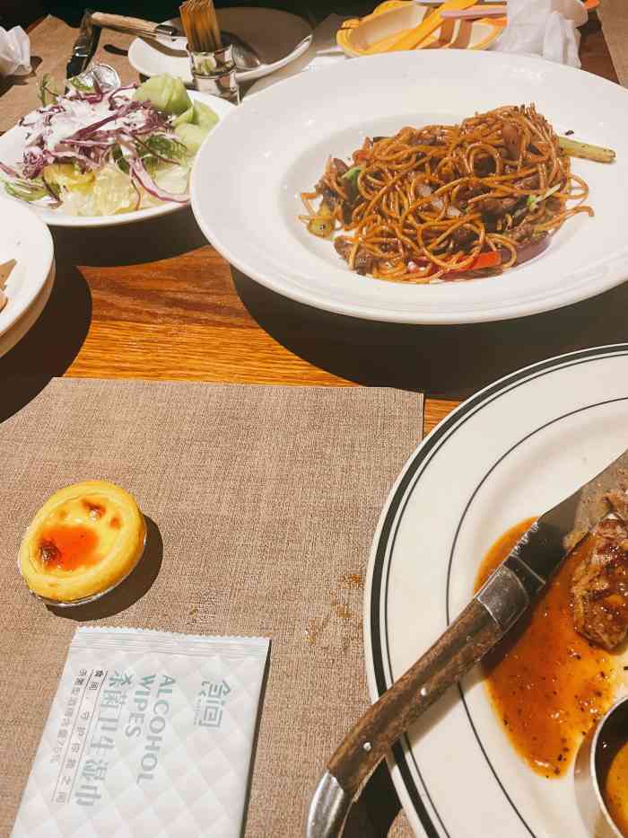 食间牛排(湖西路店)-"2个人的好去处,鹅肝不错哈,牛排也不错,.