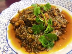 童年热窝鸡-百年粉蒸牛肉