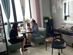 -ME觅妆·定制美妆·彩妆私教(菱角湖店)