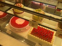 -花花卷卷·鲜食蛋糕(泉屋店)