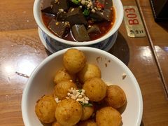 -炉小二铜锅牛蛙•川湘菜(三里屯店)