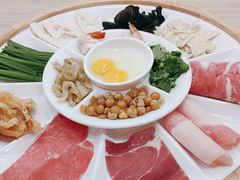 -花馬肆.云南过桥米线(汉神购物广场现场熬汤店)