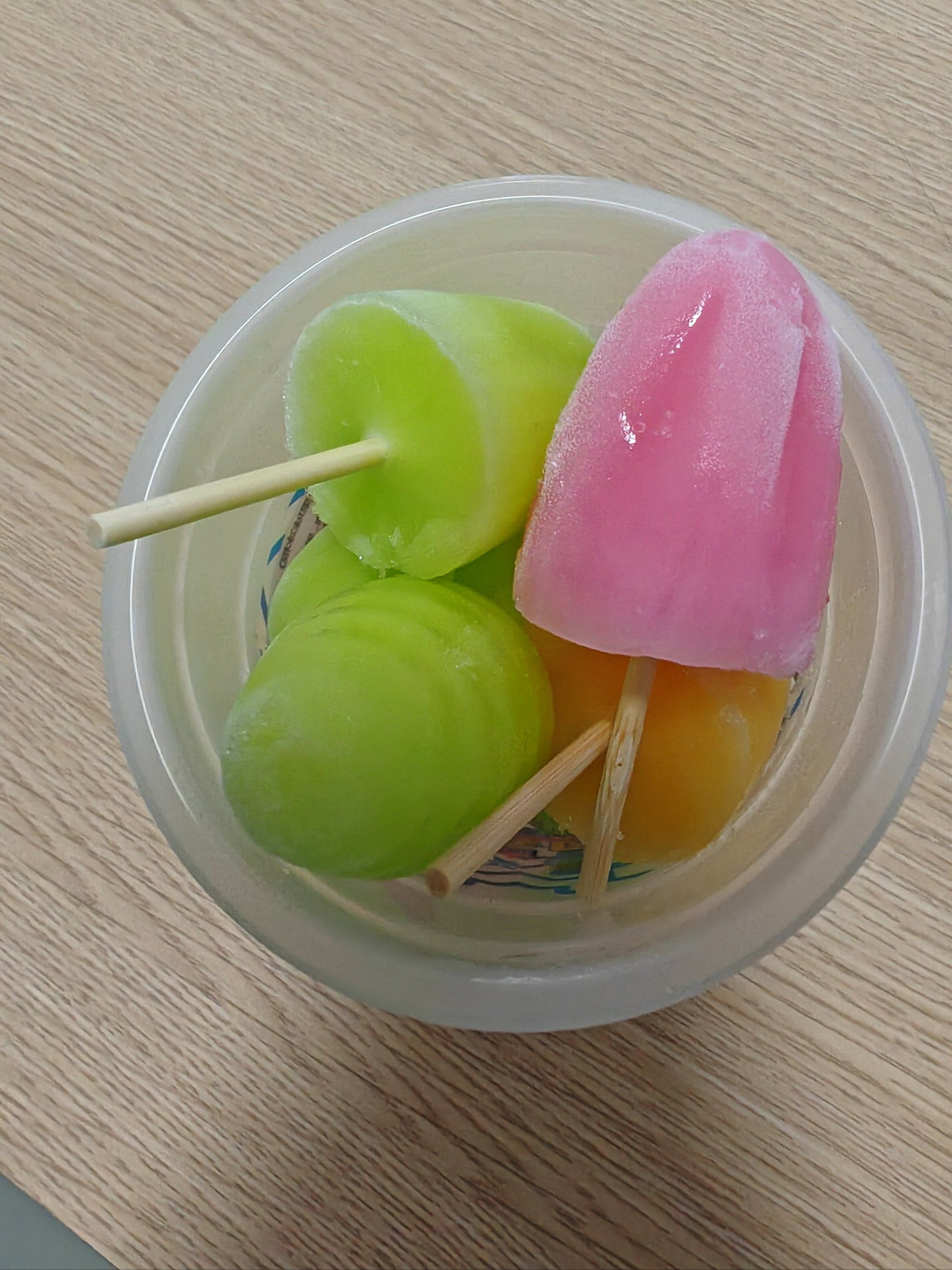 这个冰棒还有谁记🉐