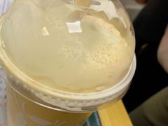 杏花乌龙拿铁-瑞幸咖啡(海螺大厦店)