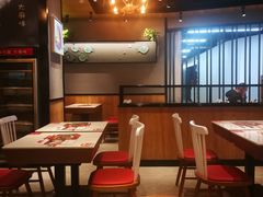 大堂-渝是乎酸菜鱼·川渝小炒(新世界百货望京店)