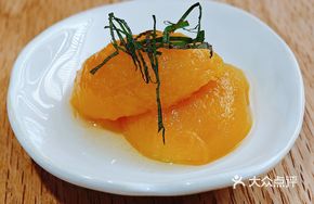 Perilla-Marinated Tree Tomato