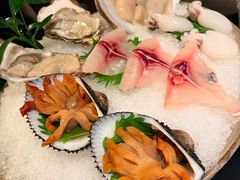 海鲜拼盘-鲜入唯煮·港式海鲜牛肉火锅(金宝街店)