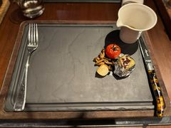 -恰餐厅及酒吧 CHAR Bar & Grill (北京丽都皇冠假日店)