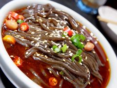 酸辣蕨根粉-辣尚瘾·烤鱼·新川菜(交大直营店)