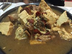 拆骨肉炖豆腐-金桥餐馆