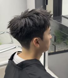 -尤司男士国潮理发馆