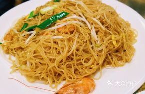 Shrimp and Egg Fried Rice Noodles