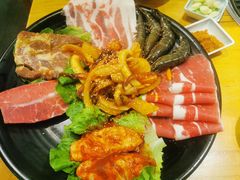 唯成拼盘-唯成•韩国炭火烤肉 유성고기