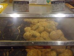 蟹壳黄-王家沙点心店(南京西路总店)