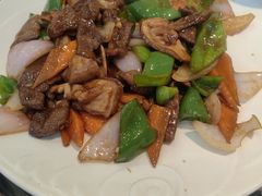 -鑫渔港海鲜本地菜·山海关浑锅(东戴河店)