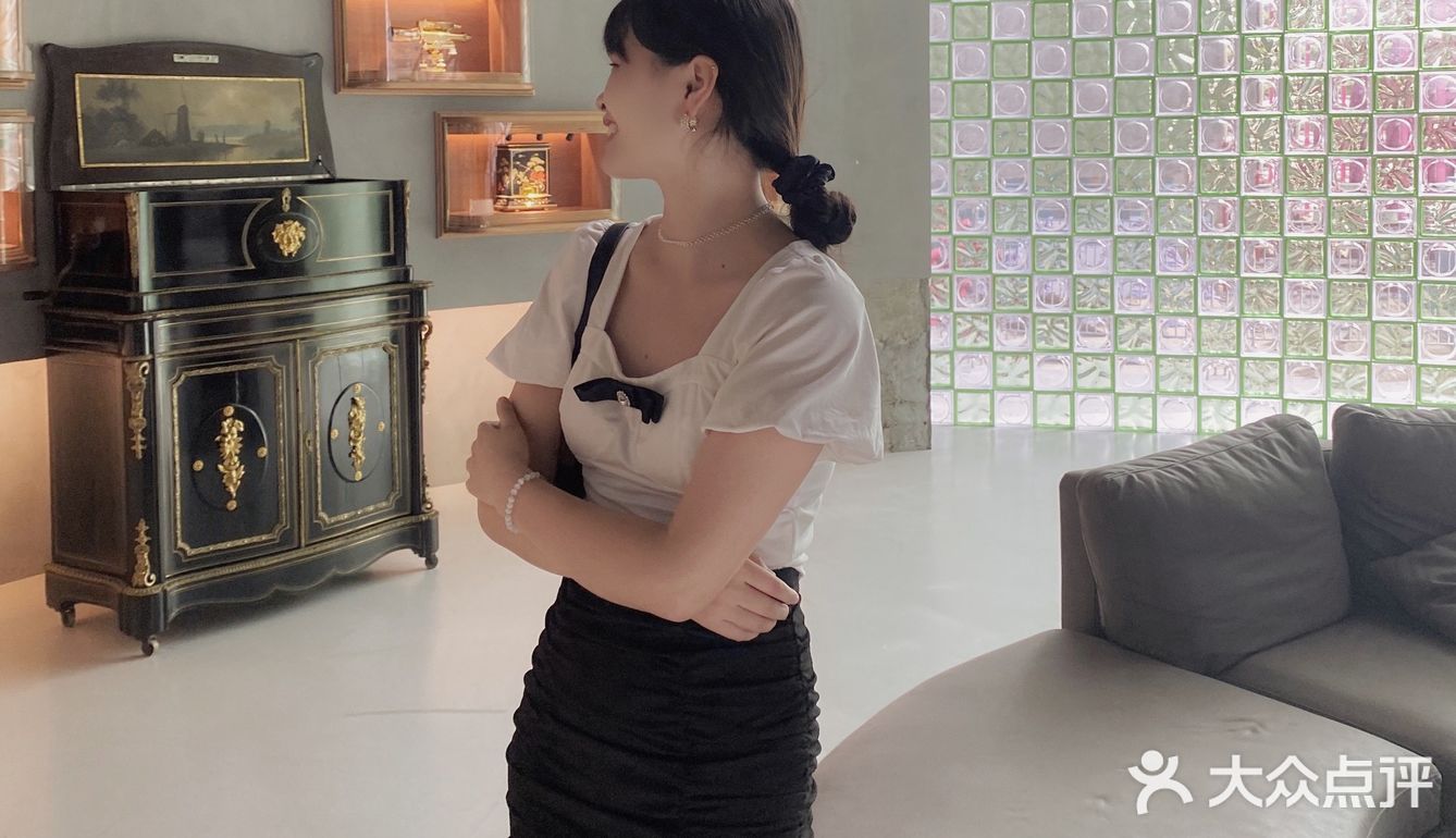 深圳新店——旧工厂里的玻璃屋[得意]