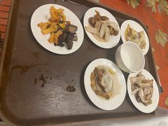 -天宜隆蘑菇宴火锅(石景山旗舰店)