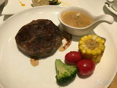 -斗牛士牛排(南京东路店)