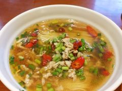 香辣鸡丝码面-杨裕兴(岳麓山店)