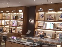 -茂昌眼镜(南京东路店)