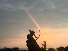 -巴陵广场