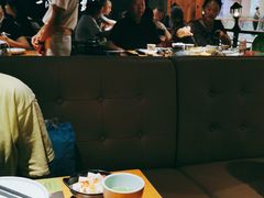 大堂-洪氏嗨捞·广东猪肚鸡·椰子鸡火锅(西咸万象城店)