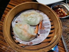 凤尾鲜虾蒸饺-蚝堡海鲜·威海菜·海肠捞饭·烧烤·亚洲吃蚝公司(幸福门店)