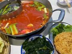 -王奋斗贵州酸汤牛肉火锅