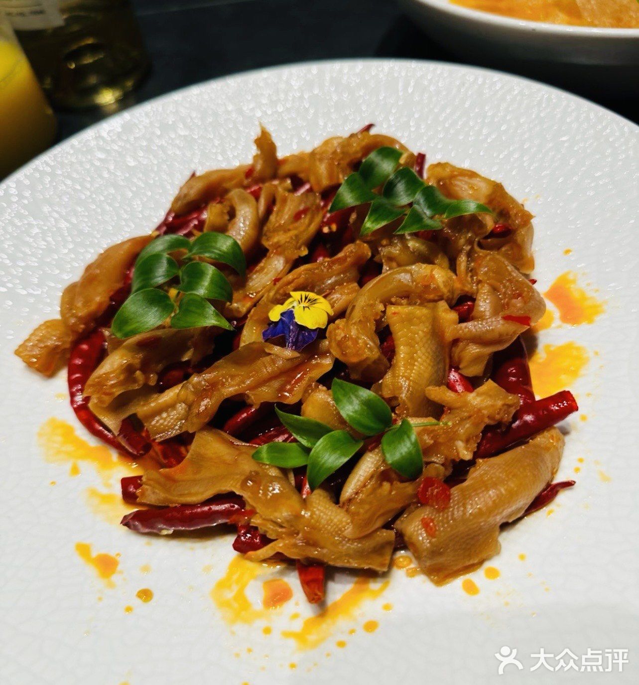 品鉴午间美味佳肴