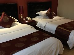 -屋顶顶城市·江景酒店-客房部