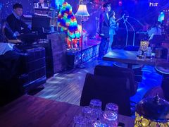 -喜鹊音乐酒馆(西街店)