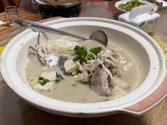 -芦茨金富饭庄·25年老字号·专做稻草鸡