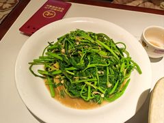-炆艺乳鸽·煲仔饭大排档(望京来广营店)
