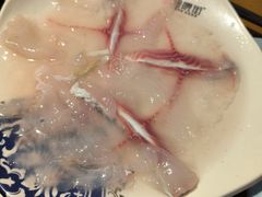 -7号院街鲜鱼府·涮烤一体(酒城华府总店)