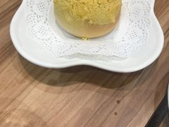 酥皮菠萝油-胜记凯心茶餐厅(汇金财富广场店)