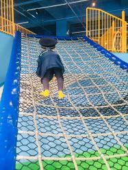 -欧酷世界动力星球(王府井奥莱UP TOWN店)