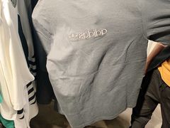 -阿迪达斯(武林银泰三叶草店)